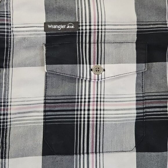 Wrangler Performance Shirt Men's Size 2XL Black Plaid Short Sleeve EUC Gorpcore - Picture 3 of 12